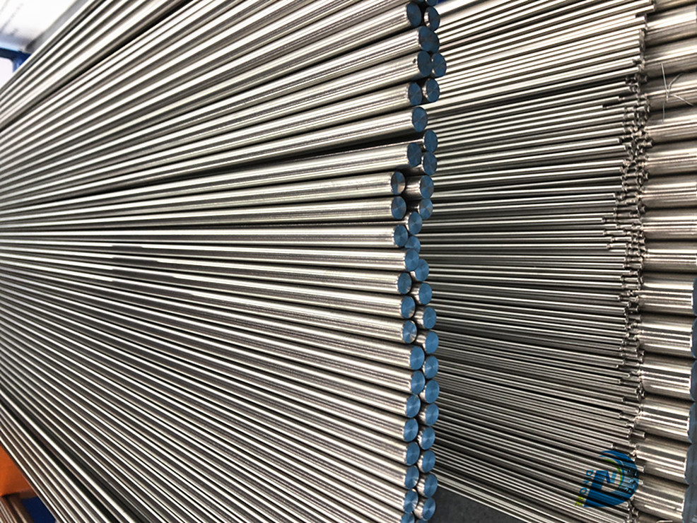 Titanium bar